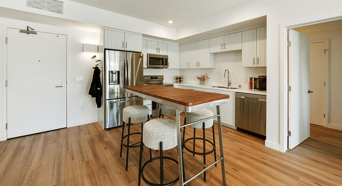 The 24 - Kitchen